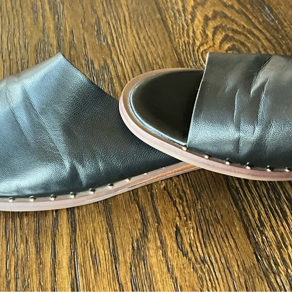 Franco Sarto Black Leather Slide Sandals - Picture 4 of 5